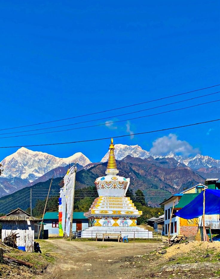 Solukhumbu – Where Earth Meets the Sky